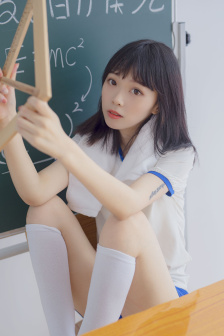 女性机器人功能